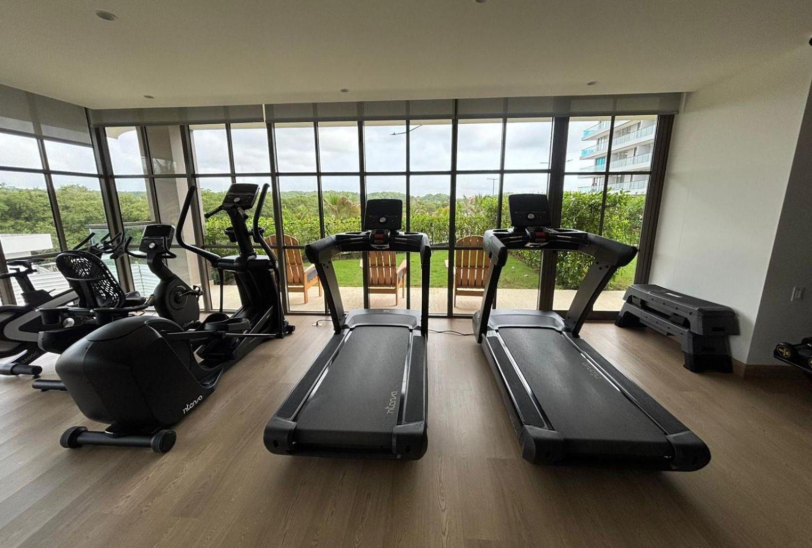 Beachfront Morros Eos *